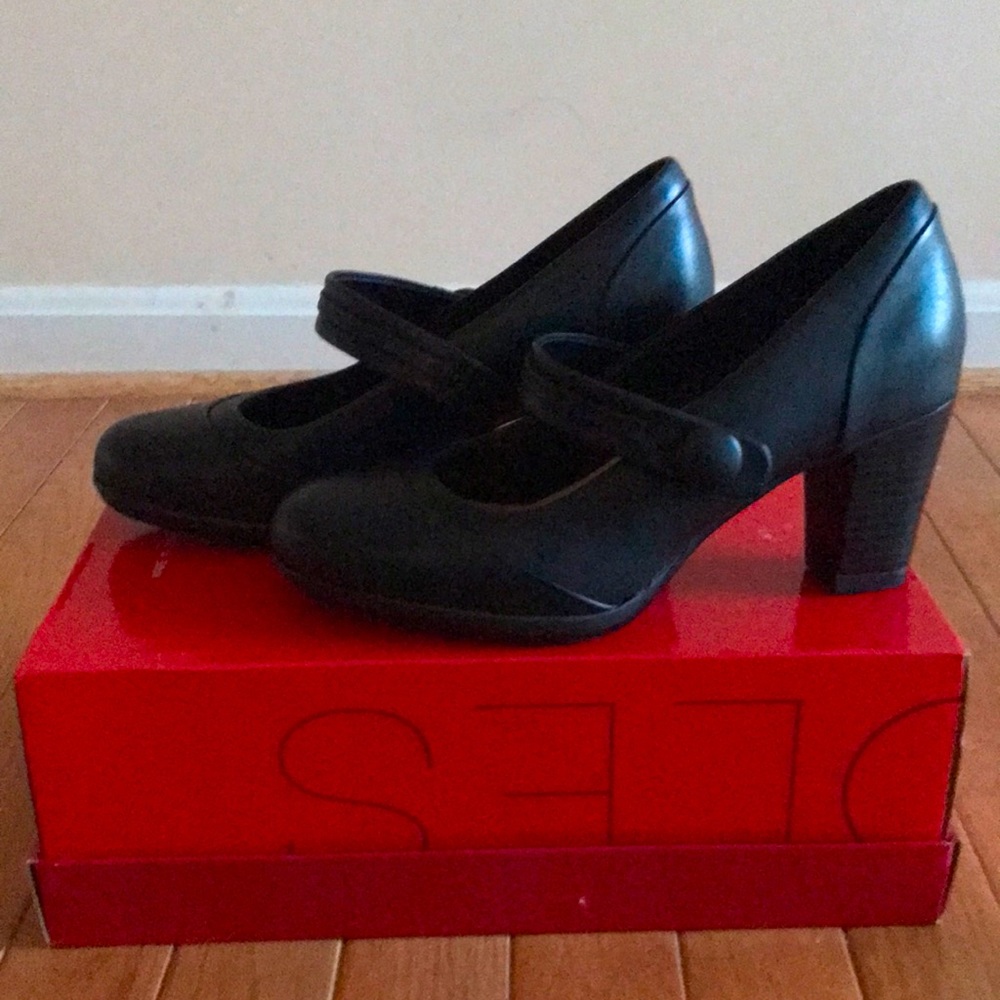 Clark’s shoes